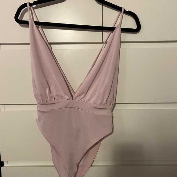 2/$30 Forever 21 bodysuit - Picture 2 of 6